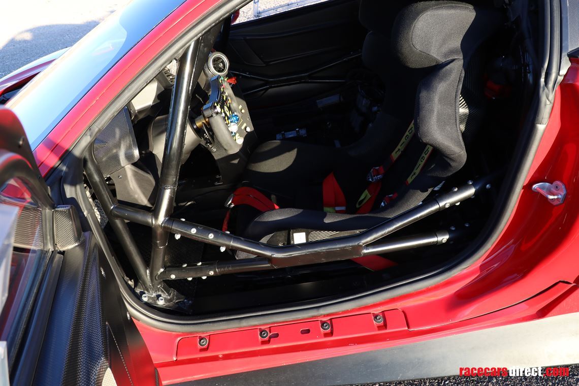 2017-ferrari-488-challenge-evo