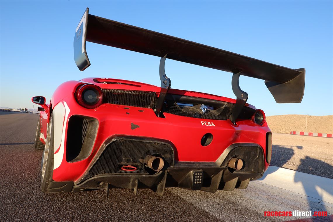 2017-ferrari-488-challenge-evo