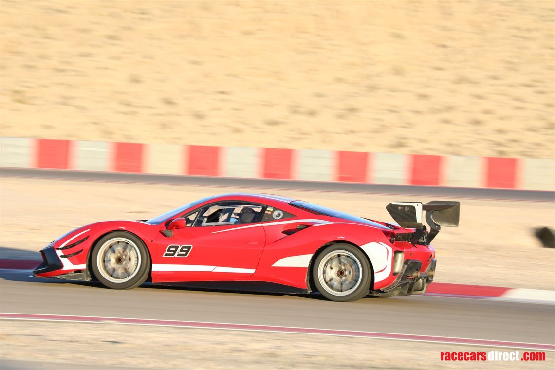2017-ferrari-488-challenge-evo