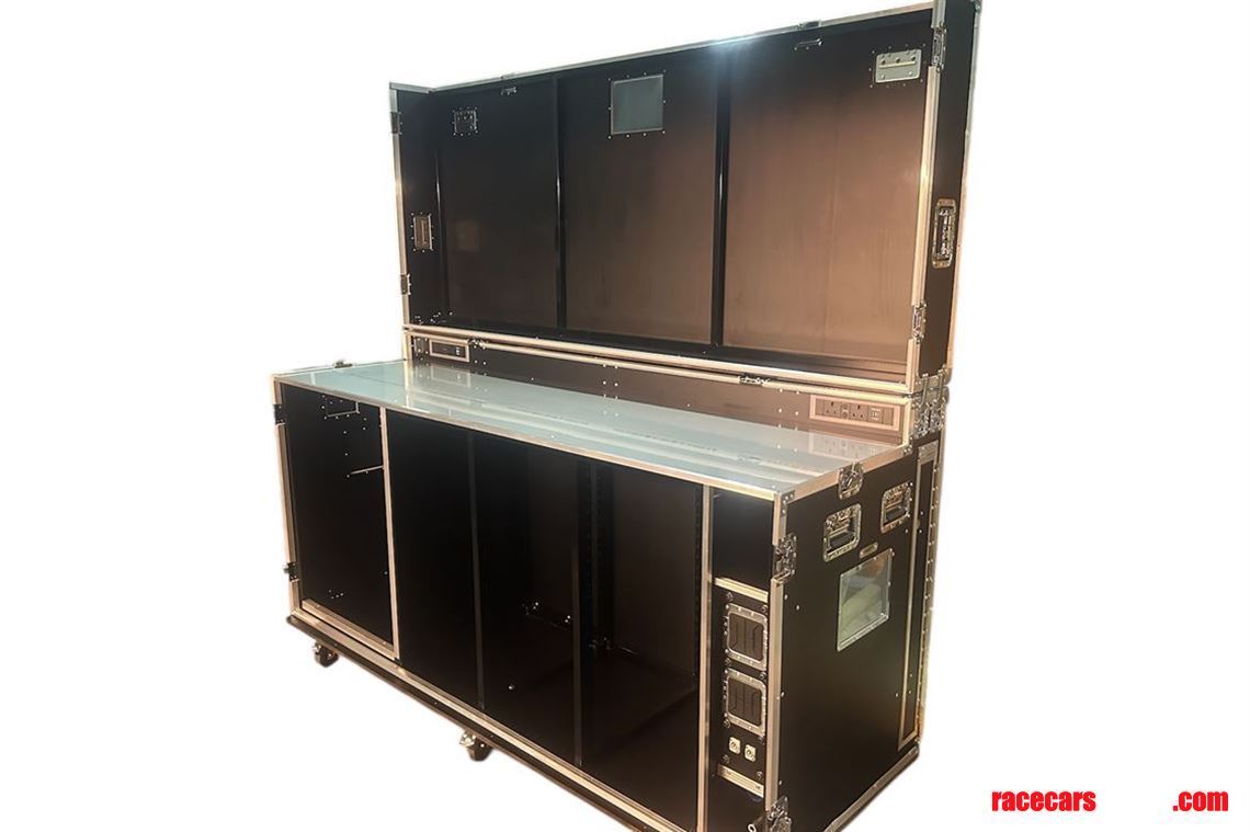 large-dura-tool-box-flight-case---vme-custom1