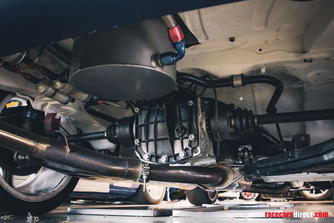 ford-escort-rs-cosworth