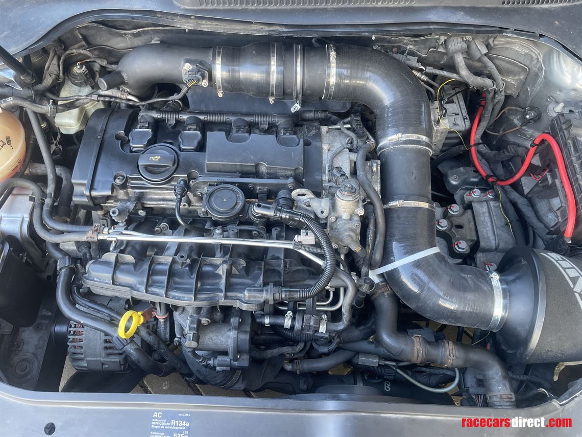 vw-golf-gti-track-car