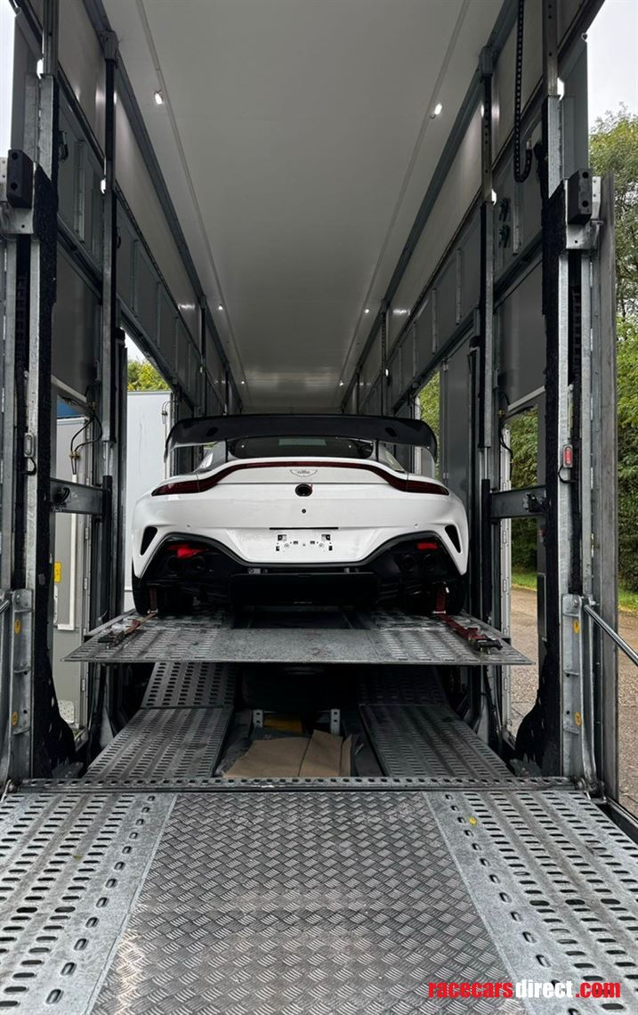 aston-martin-vantage-gt4---new-2025-model