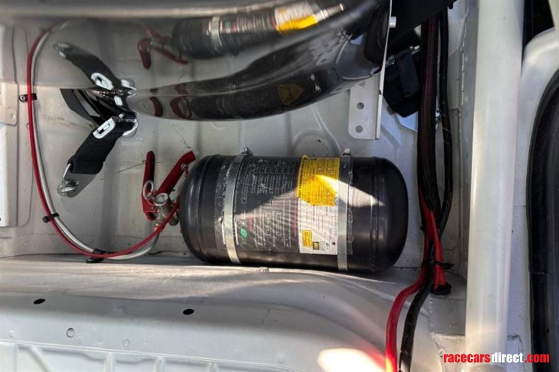 bmw-e90-325i-clubsport