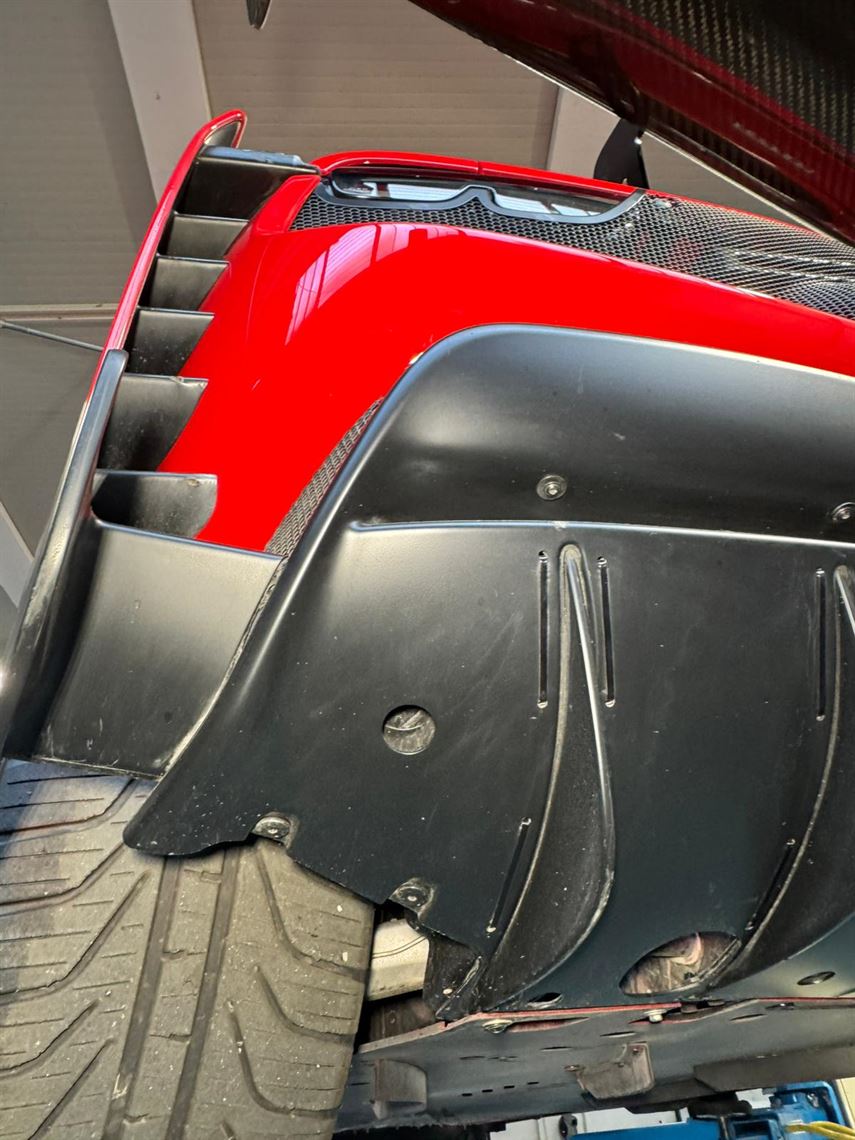 ferrari-challenge-296-year-2024