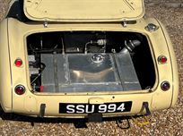 austin-healey-100-race-car