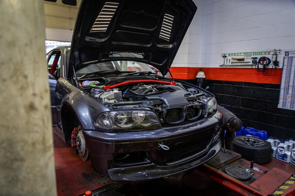 bmw-e46-m3-road-legal-track-car-manual