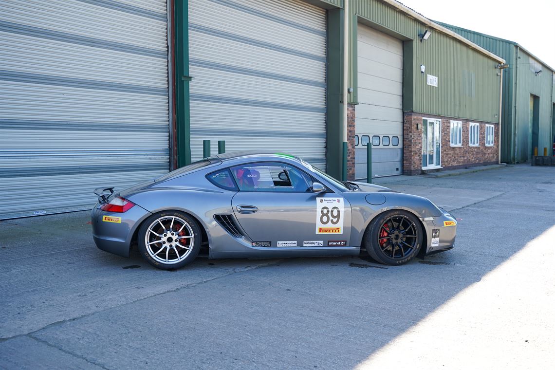 porsche-9871-cayman-s