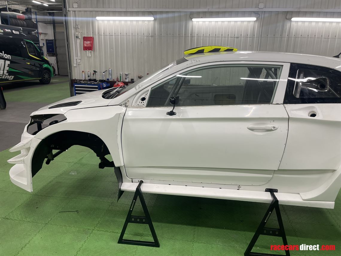 hyundai-i20-coupe-proto-wrc-full-bodyshell--