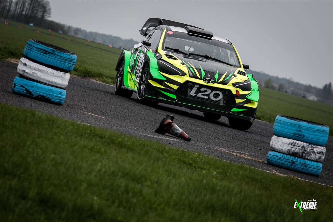 hyundai-i20-coupe-proto-wrc-full-bodyshell--