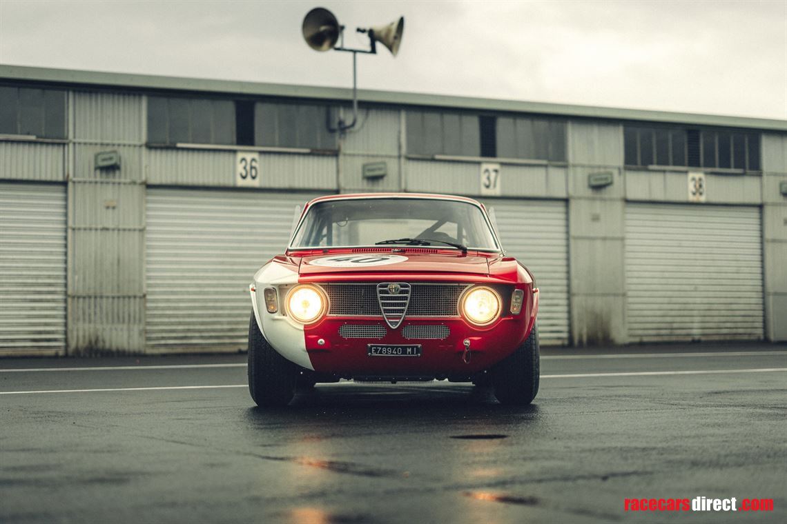 1965-alfa-romeo-giulia-sprint-1600-gta-corsa