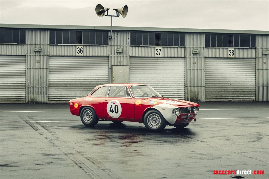 1965-alfa-romeo-giulia-sprint-1600-gta-corsa