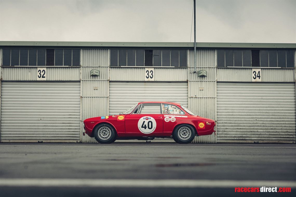 1965-alfa-romeo-giulia-sprint-1600-gta-corsa