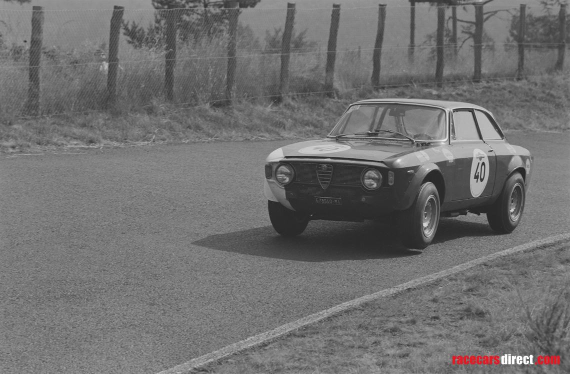 1965-alfa-romeo-giulia-sprint-1600-gta-corsa