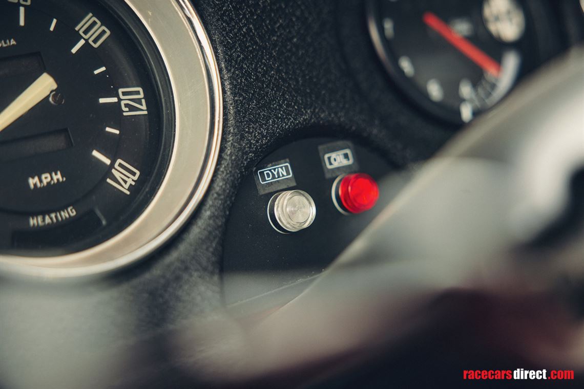 1965-alfa-romeo-giulia-sprint-1600-gta-corsa