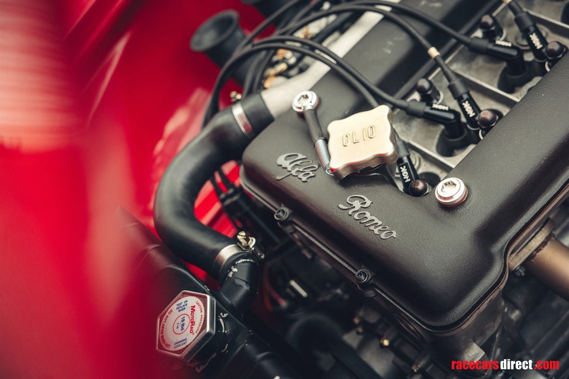 1965-alfa-romeo-giulia-sprint-1600-gta-corsa