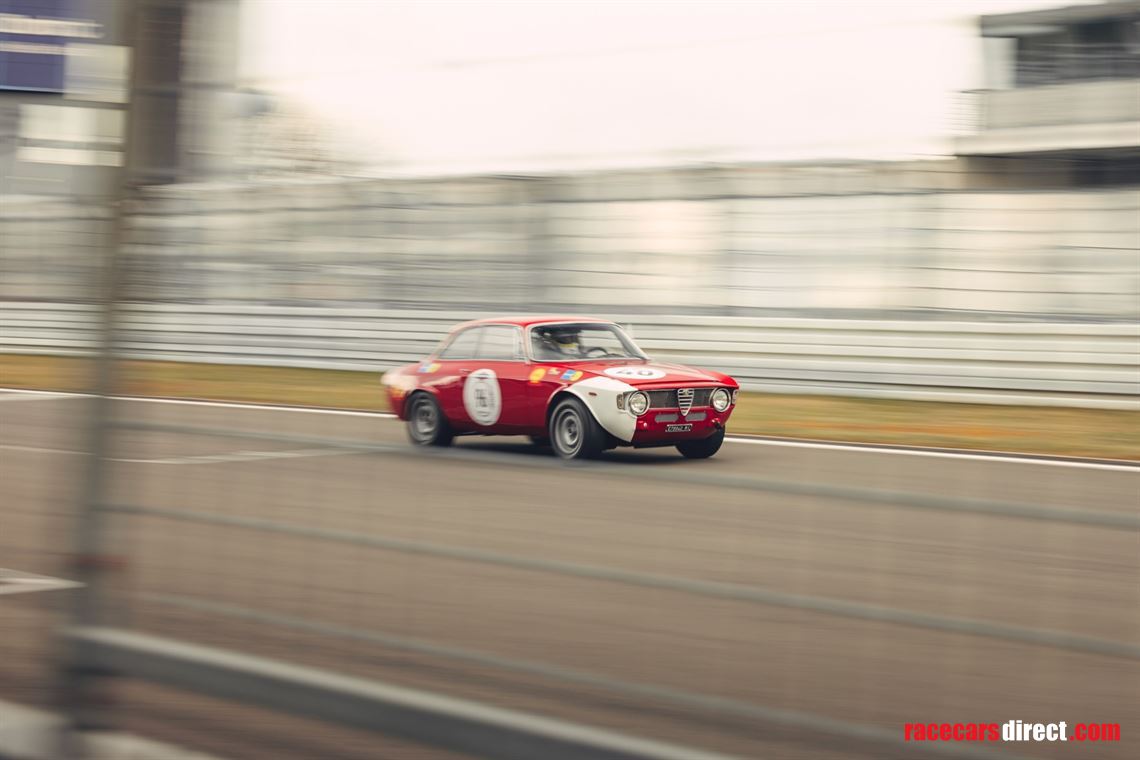 1965-alfa-romeo-giulia-sprint-1600-gta-corsa
