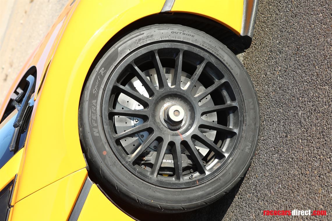 2018-mclaren-570s-gt4-race-car---95000