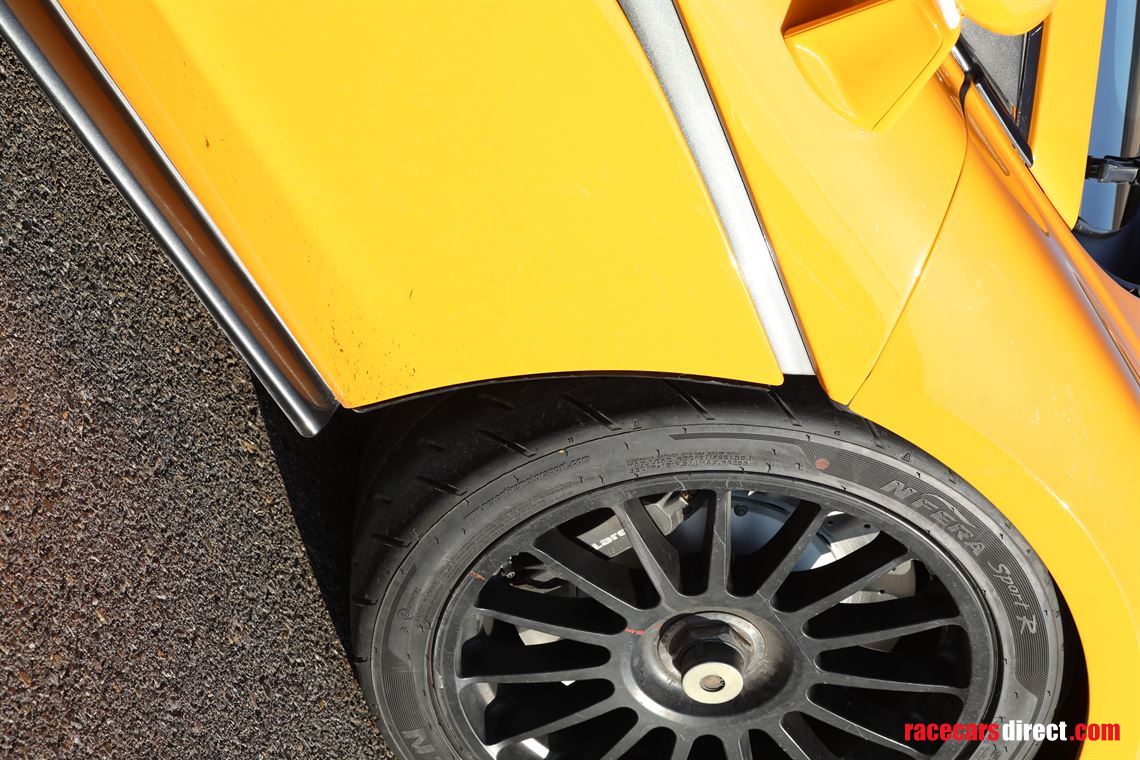 2018-mclaren-570s-gt4-race-car---95000