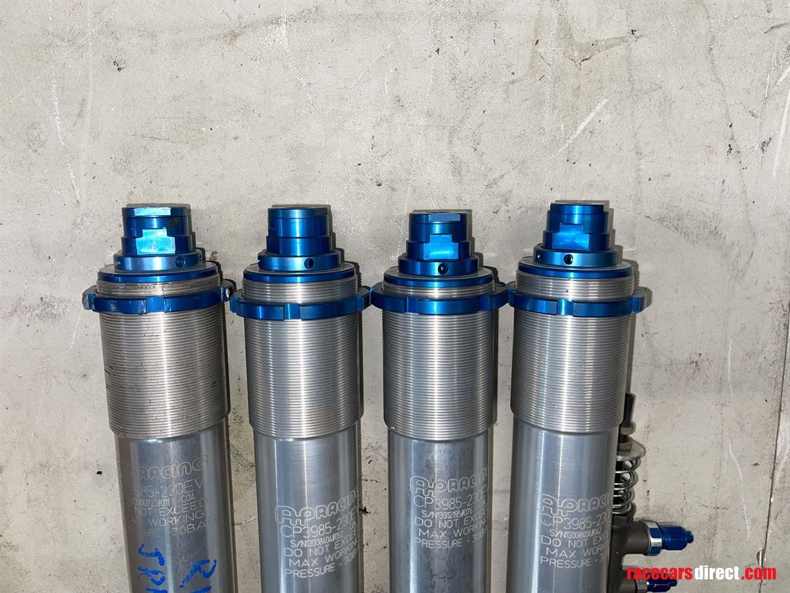 x4-ap-racing-air-jacks