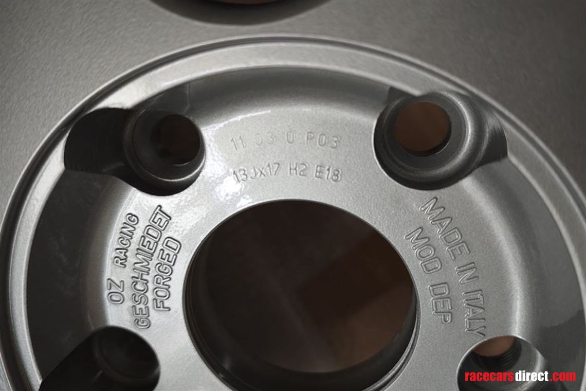 dimensions shot for the rear wheel