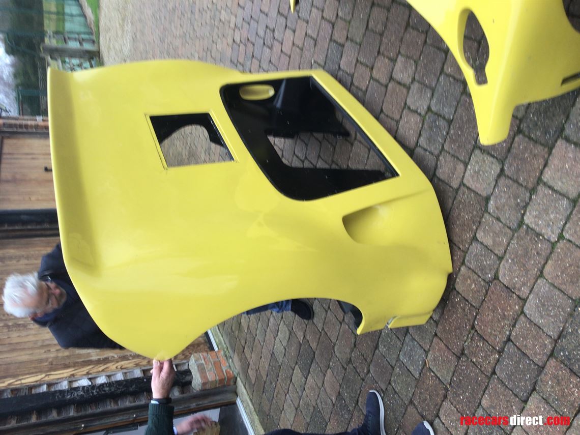 ford-gt40-bodywork-on-offer