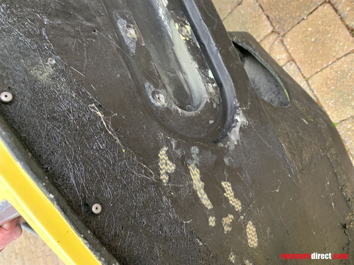 ford-gt40-bodywork-on-offer