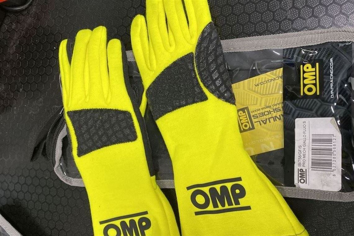 omp-gloves-pro