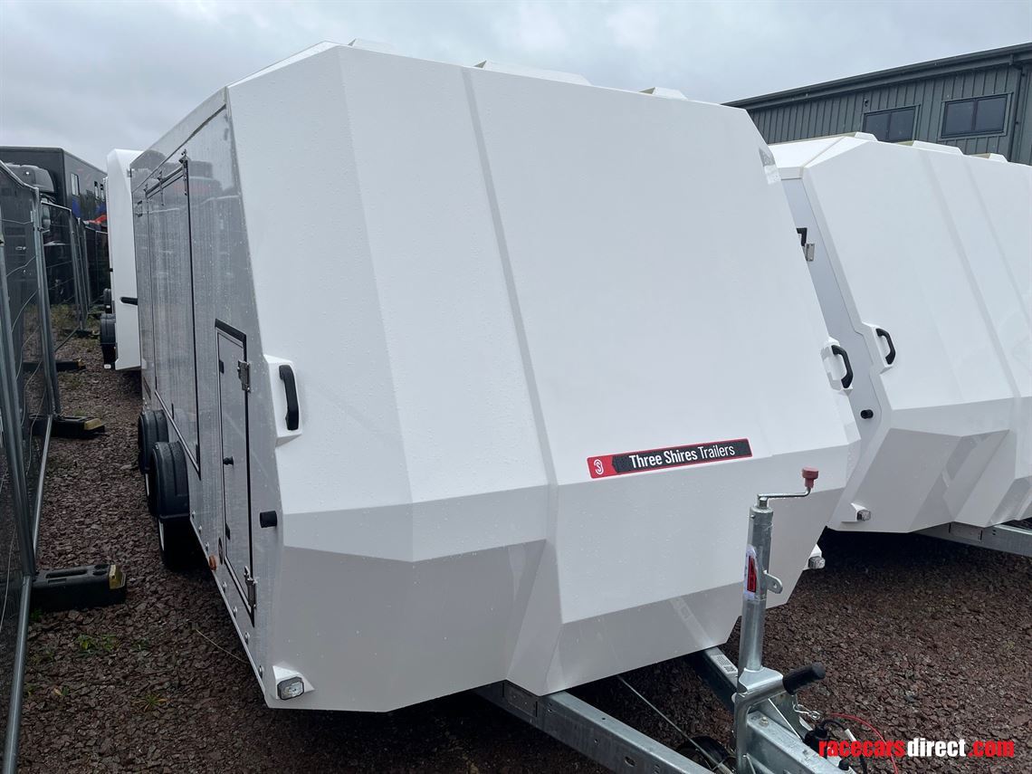 brian-james-trailers-race-sport-2025