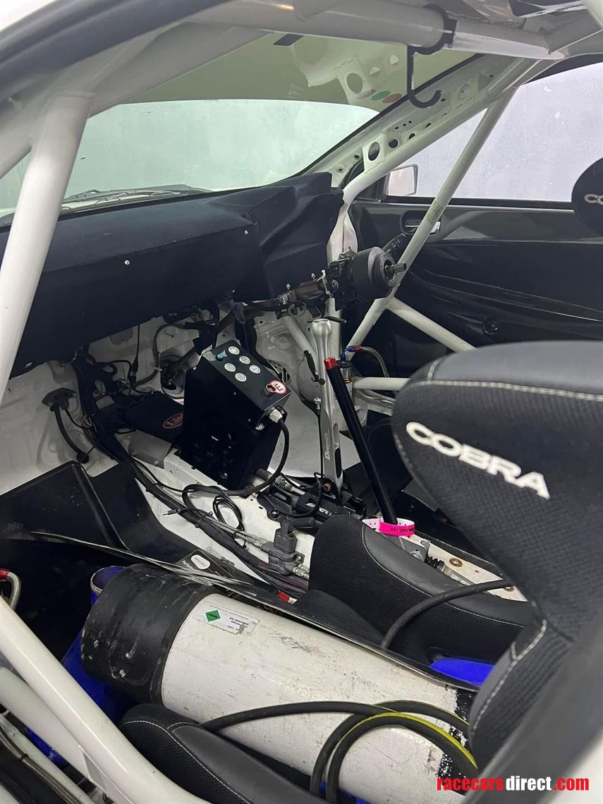 mitsubishi-lancer-evo-10-race-car