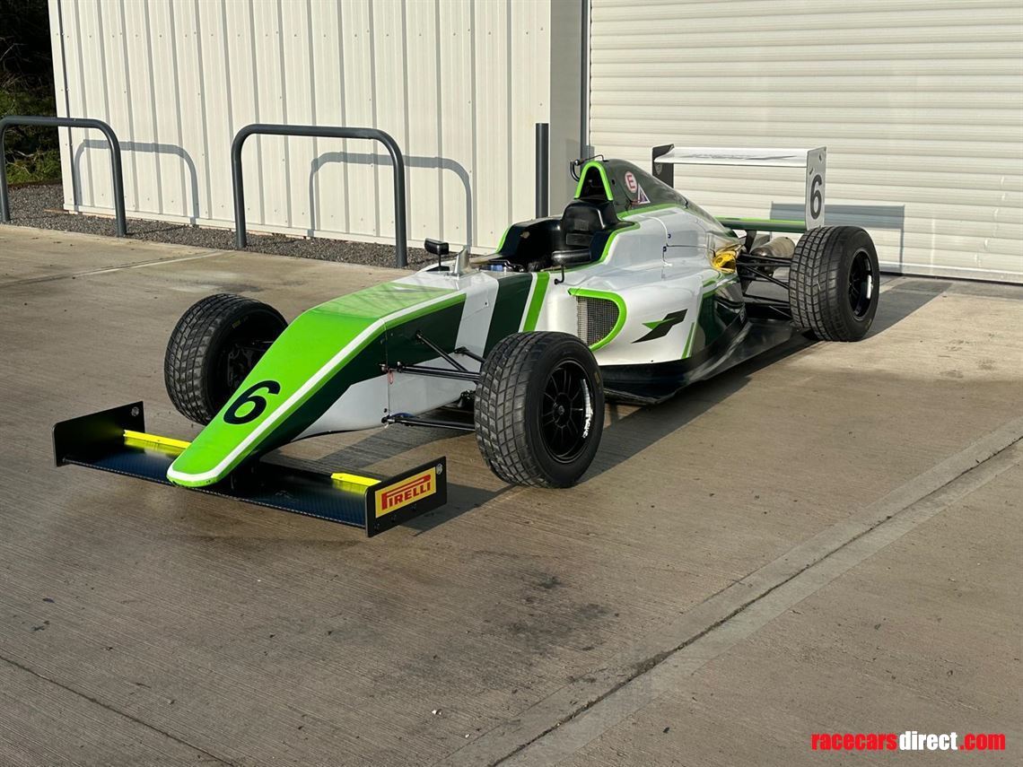 f4-gb4-race-car