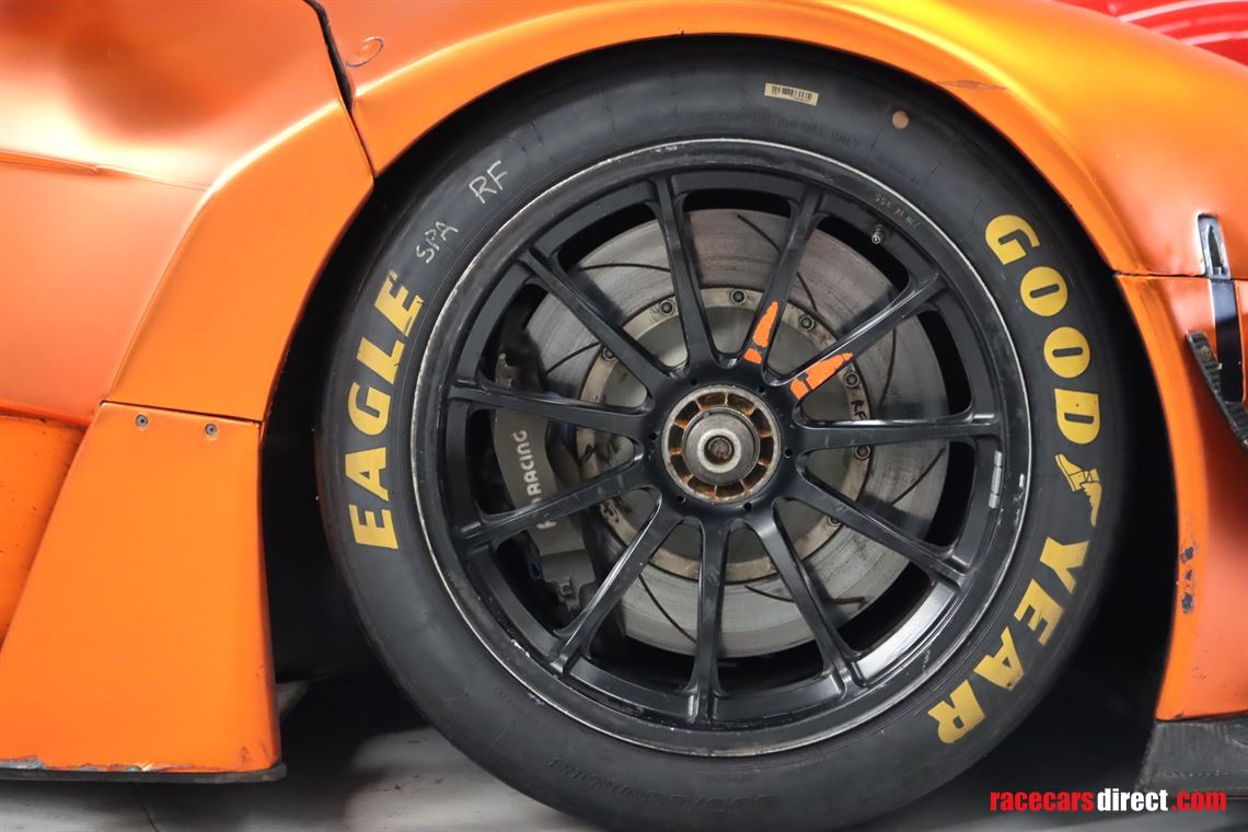 mclaren-650s-gt3-race-car-chassis-no-10-of-15