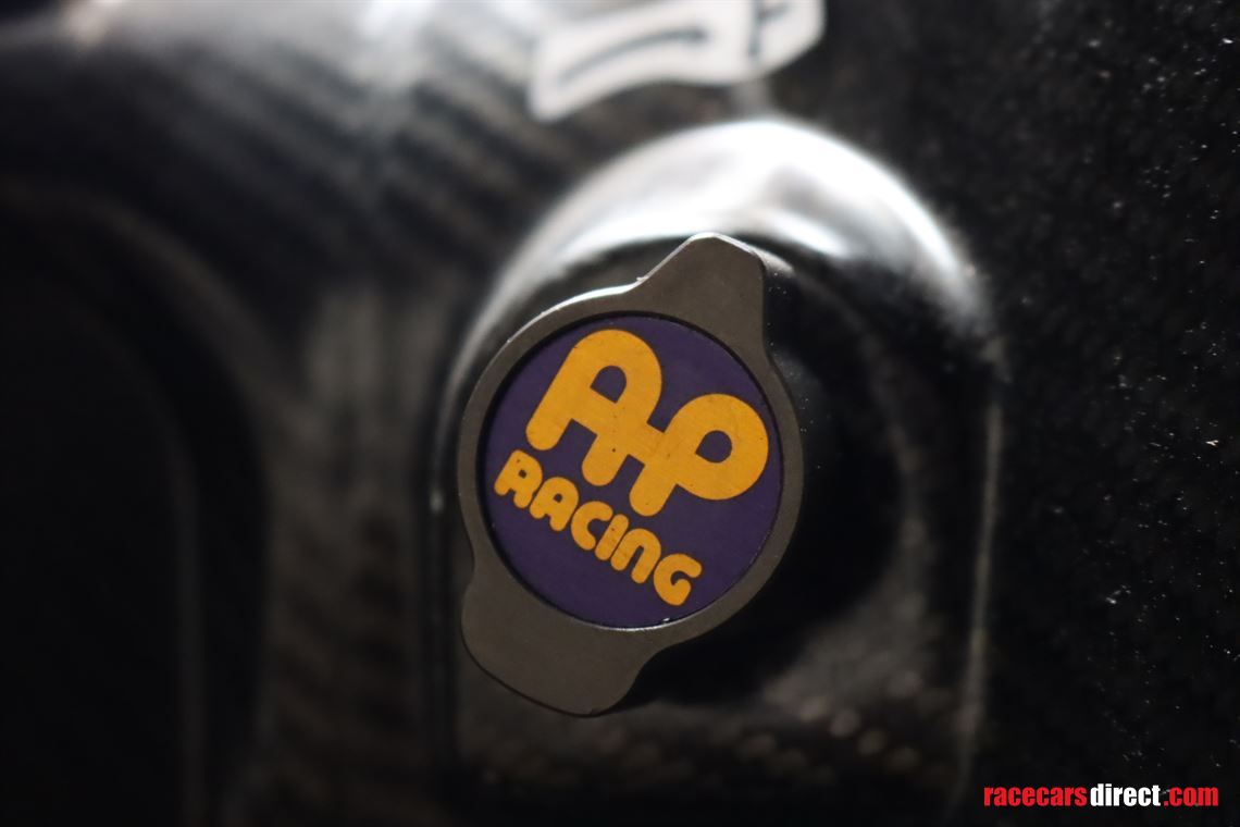 mclaren-650s-gt3-race-car-chassis-no-10-of-15