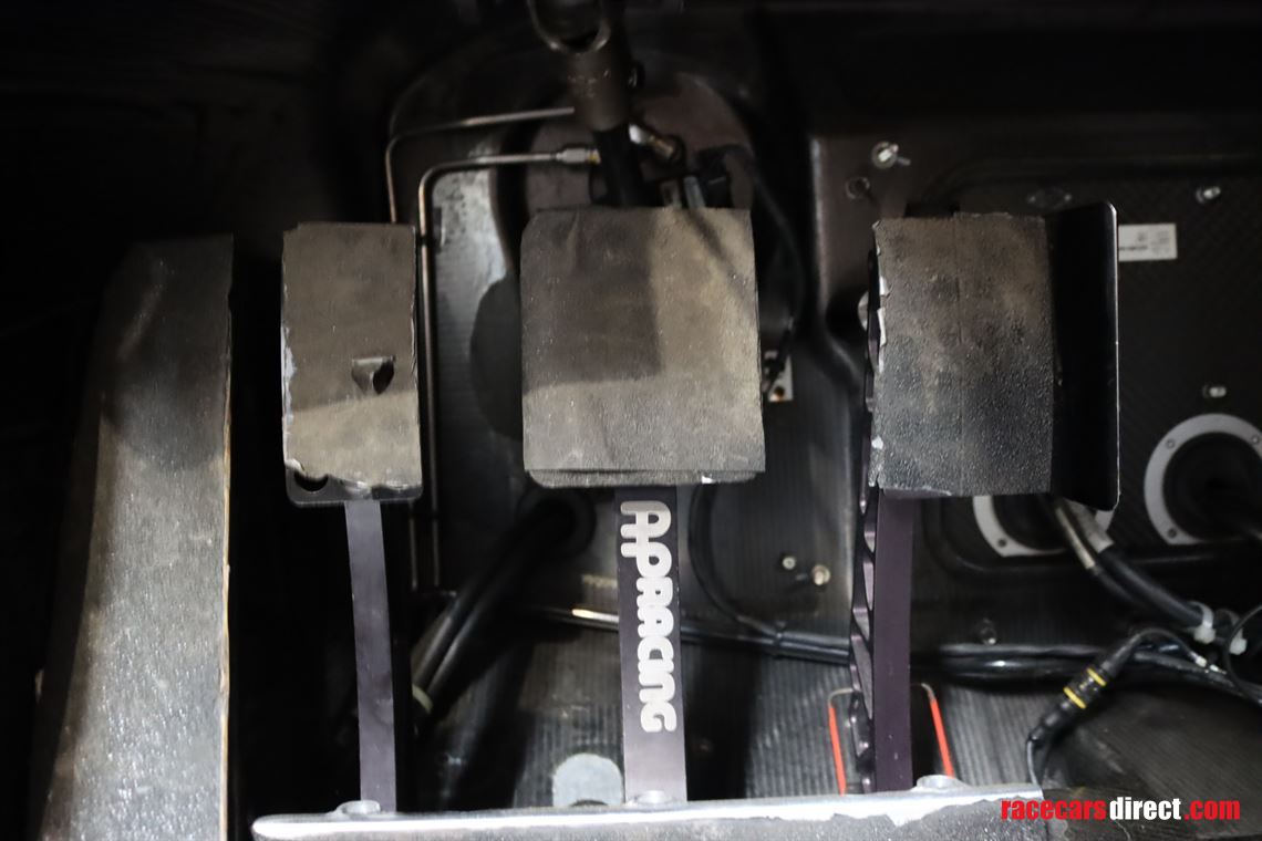 mclaren-650s-gt3-race-car-chassis-no-10-of-15