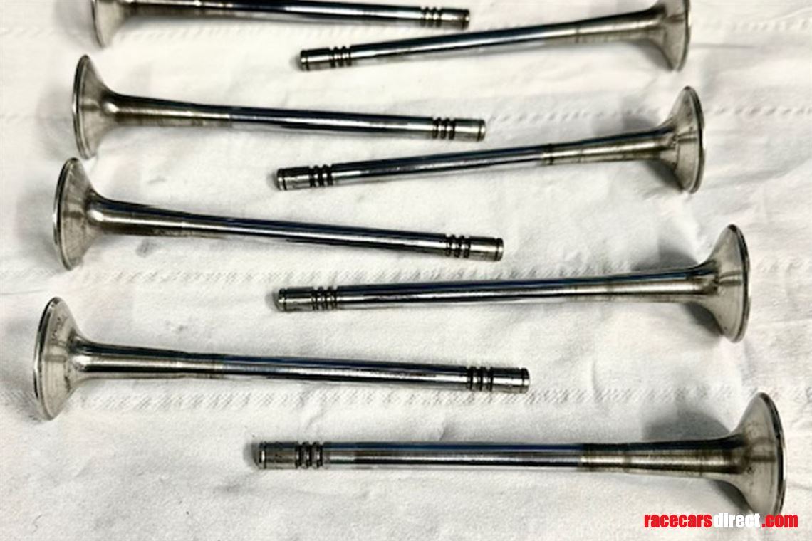 8-exhaust-valves-nimonic-bmw-m127-engine