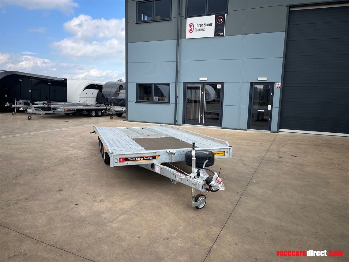 brian-james-t-transporter-45m-x-21m