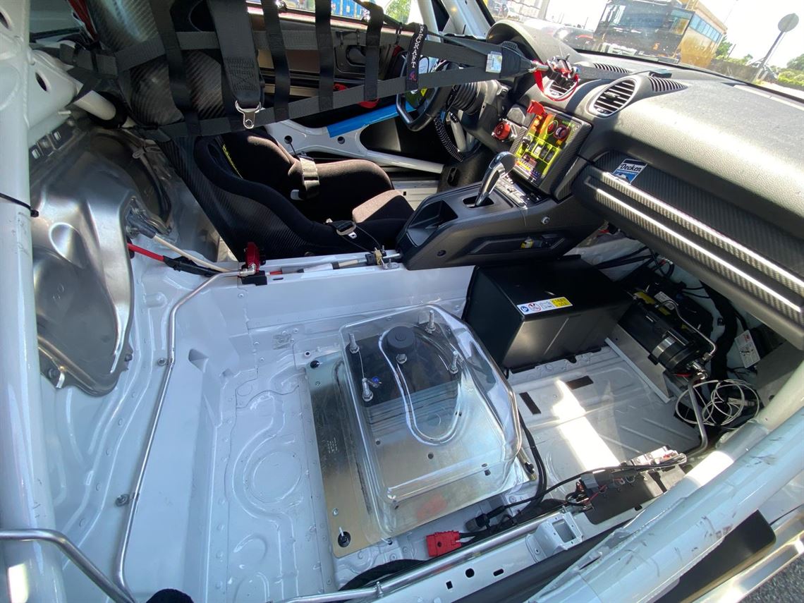 porsche-718-gt4-rs-clubsport-my23---race-read