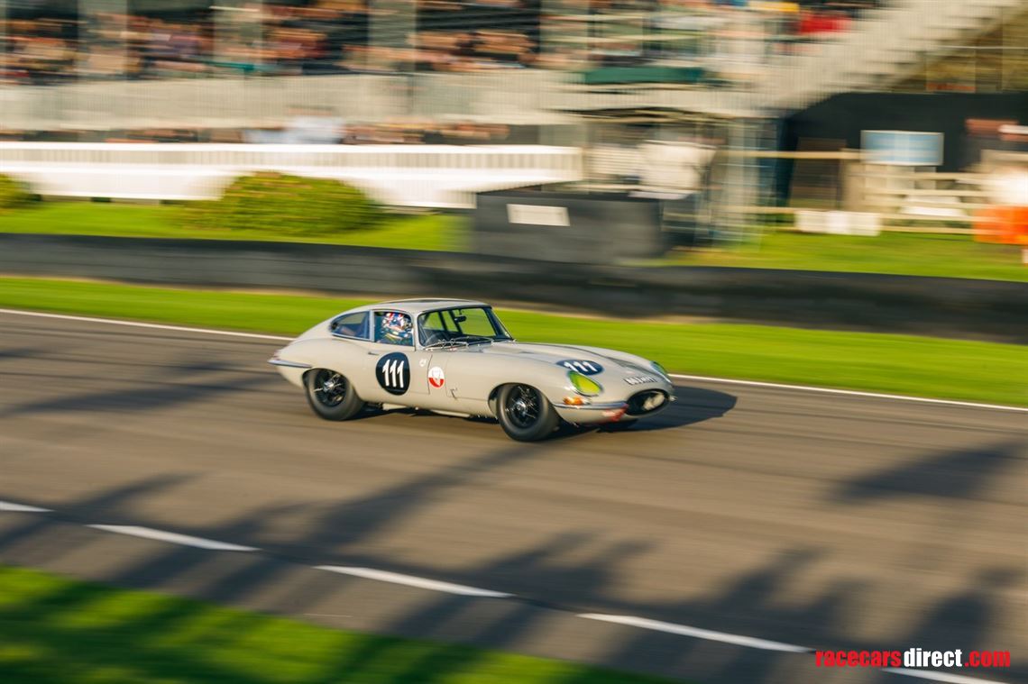 race-winning-1962-jaguar-e-type-series-1-fhc