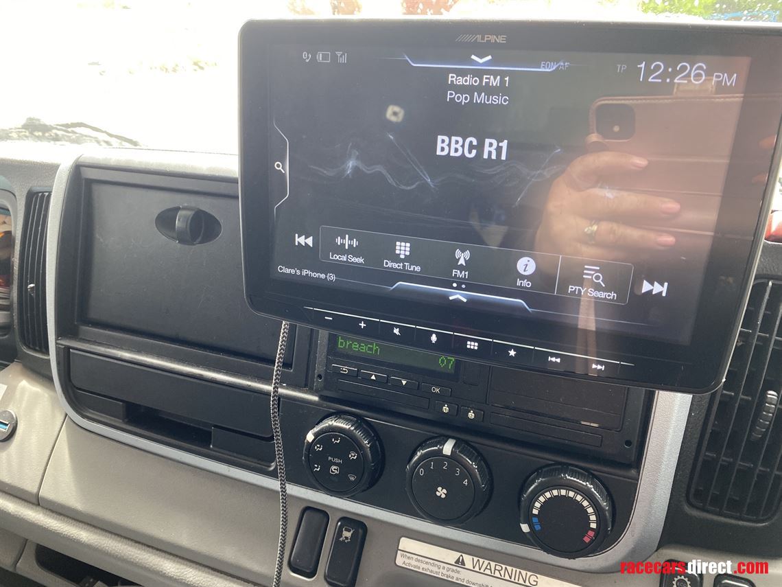 mitsubishi-fuso-canter-enclosed-car-transport