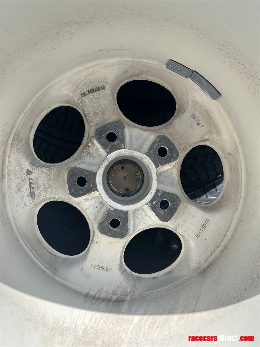 porsche-944-turbo-cup-magnesium-wheel-collect