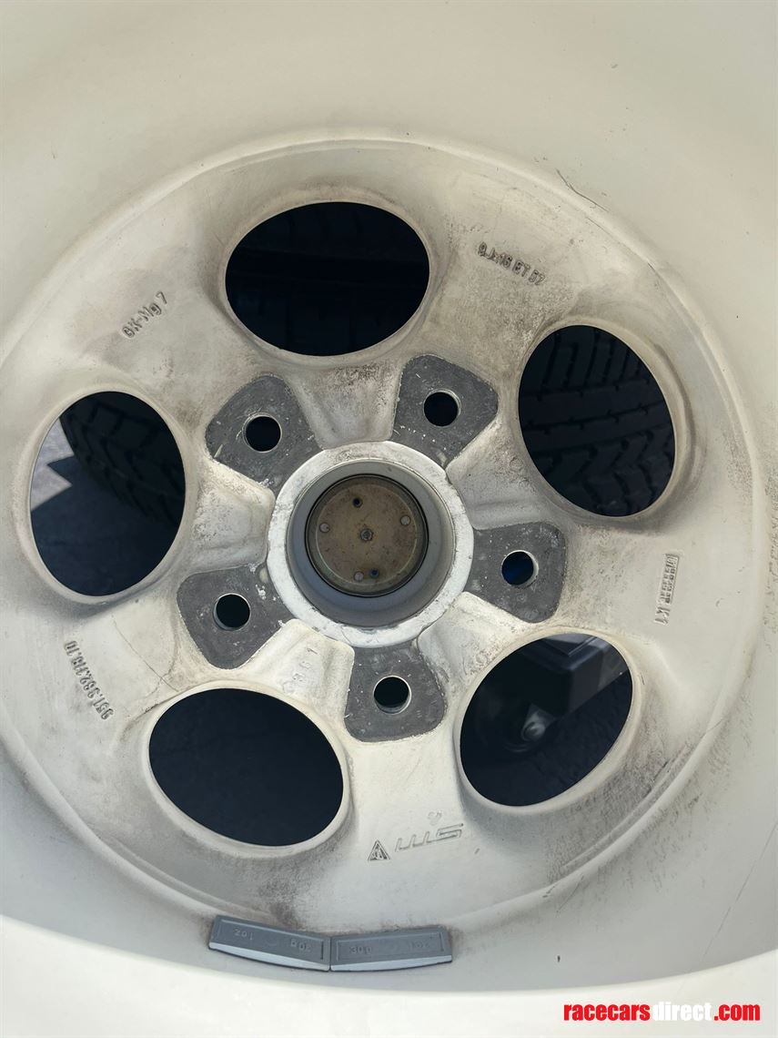 porsche-944-turbo-cup-magnesium-wheel-collect