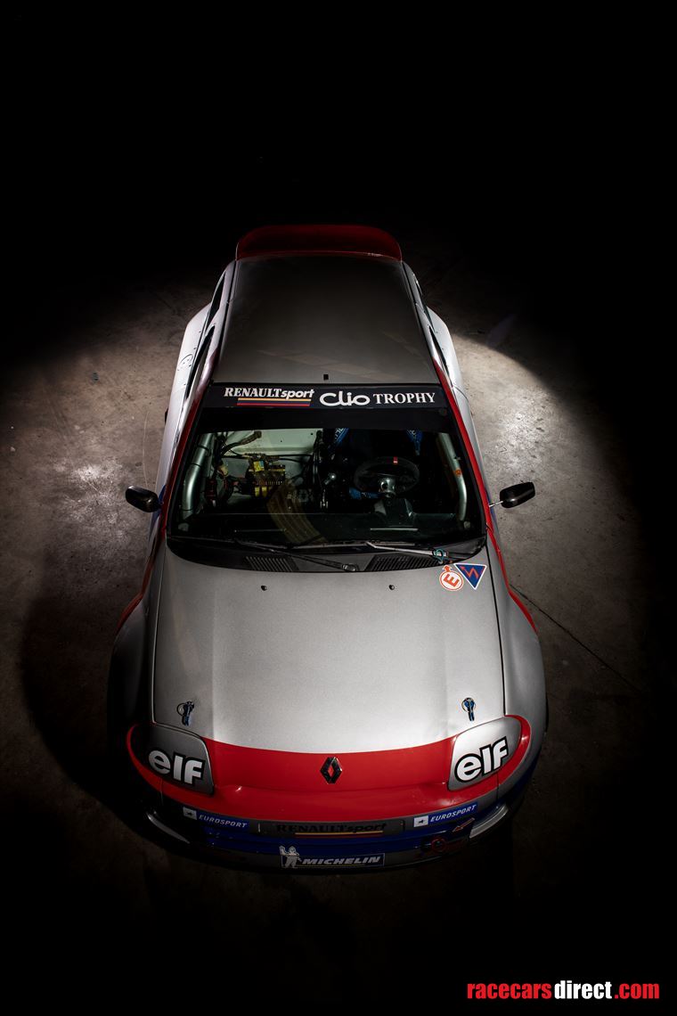 2001-clio-v6-trophy-from-luca-rangoni-europea