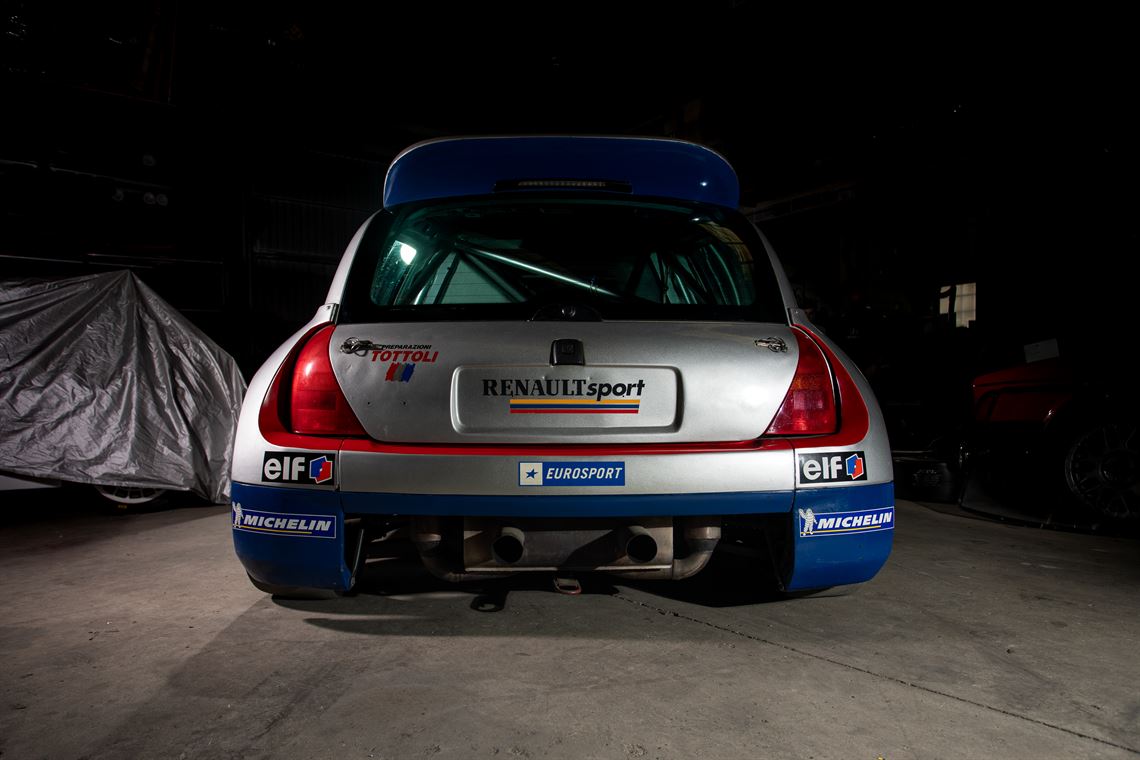 2001-clio-v6-trophy-from-luca-rangoni-europea