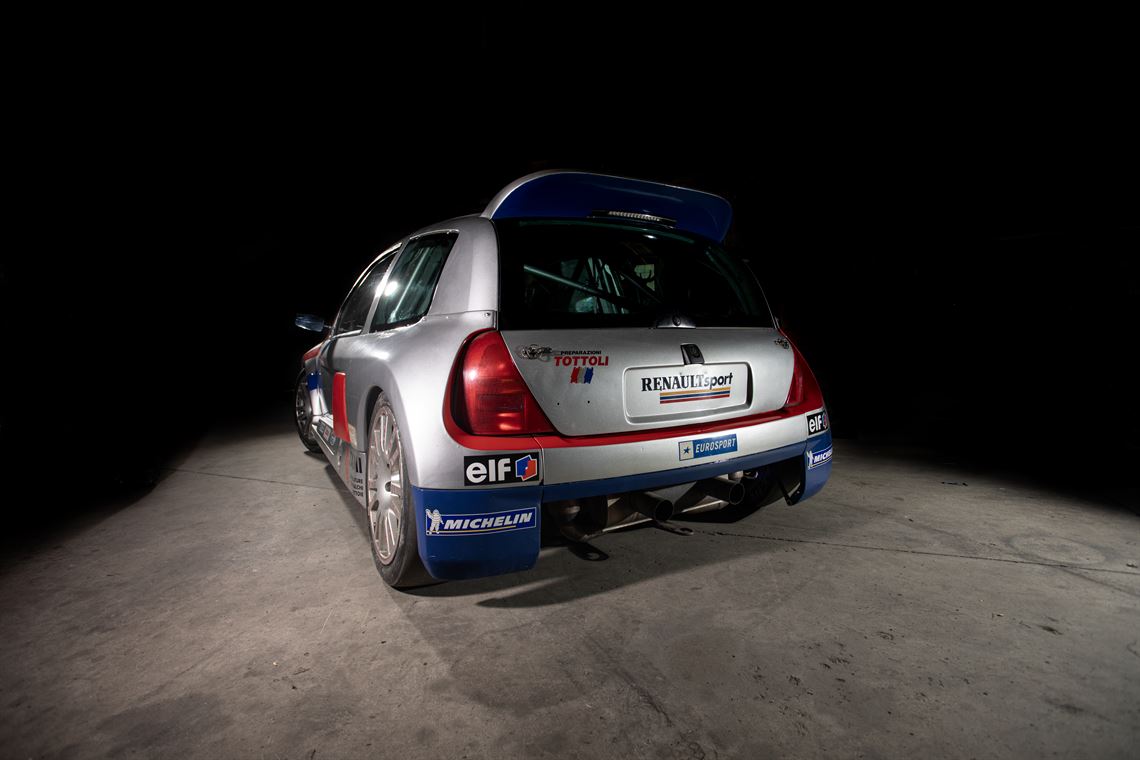 2001-clio-v6-trophy-from-luca-rangoni-europea