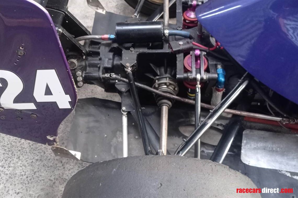 reynard-89d-rolling-chassis