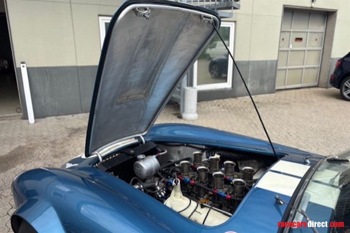 1965-shelby-cobra-roadster-fia-racecar