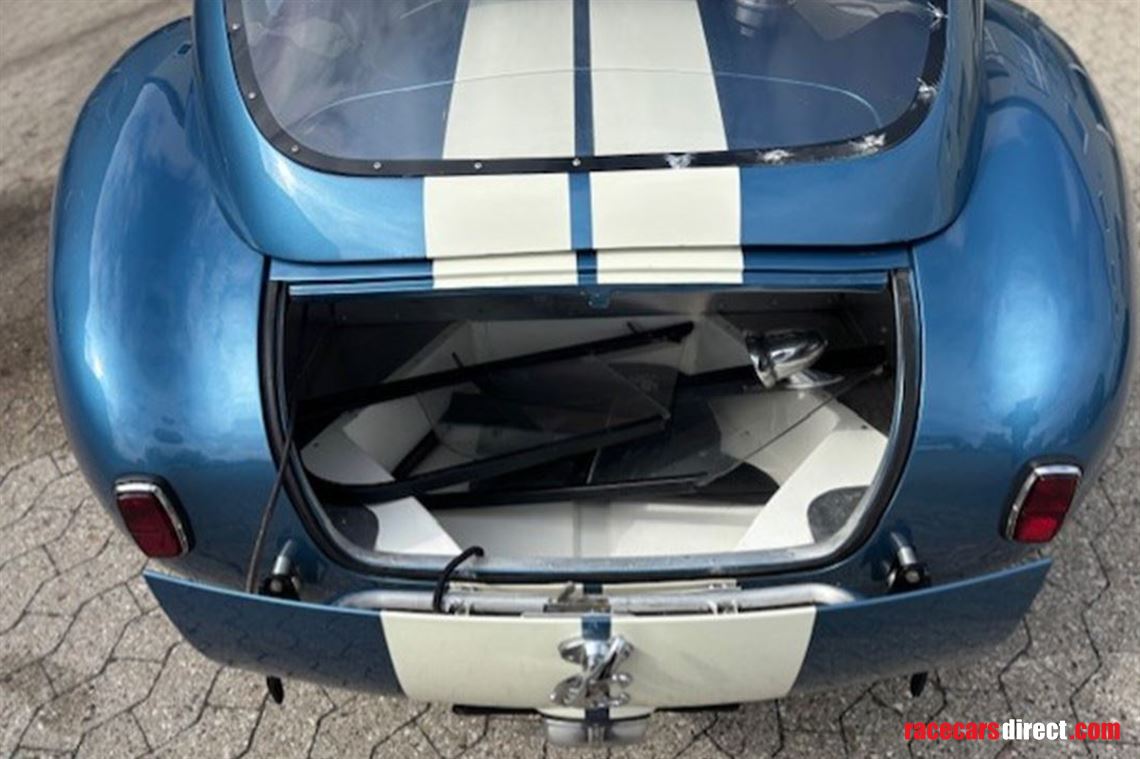 1965-shelby-cobra-roadster-fia-racecar