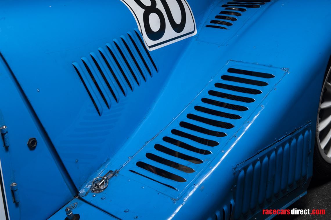 morgan-plus-8-gtr-big-blue