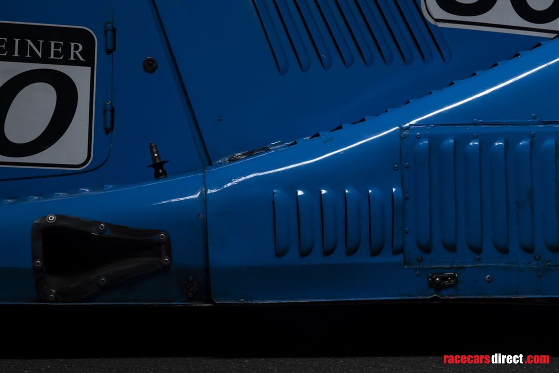 morgan-plus-8-gtr-big-blue