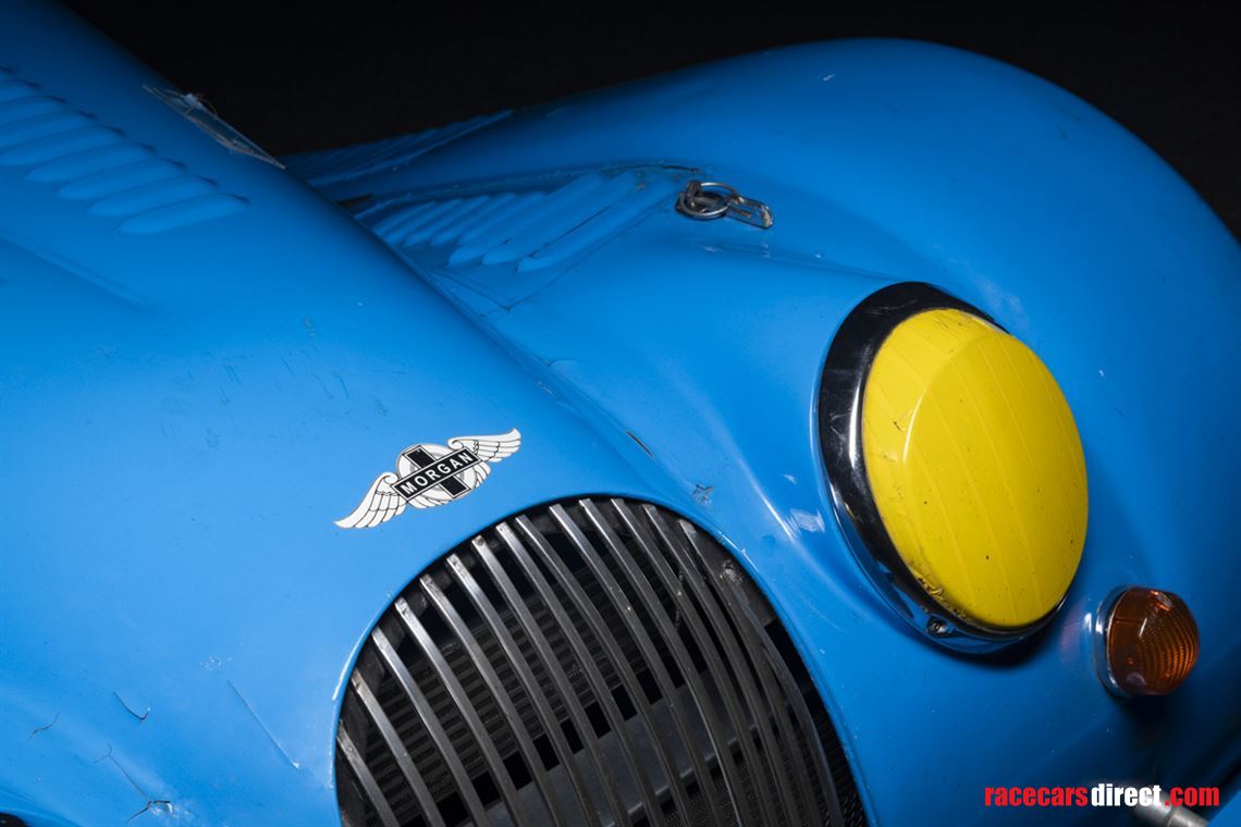 morgan-plus-8-gtr-big-blue